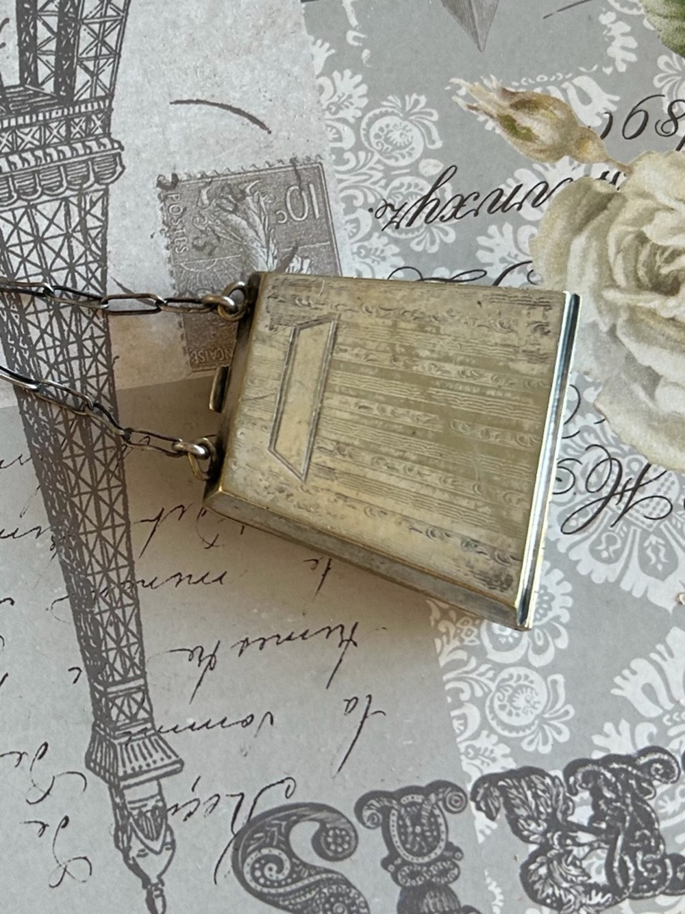 Art Deco coin holder compact amazing vintage ingenuity!